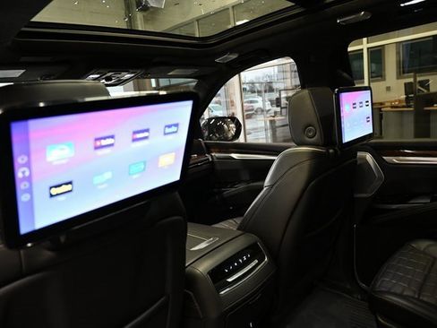 Used 2025 Cadillac Escalade ESV Sport Platinum w/ LPO, Floor Liner Package image 26