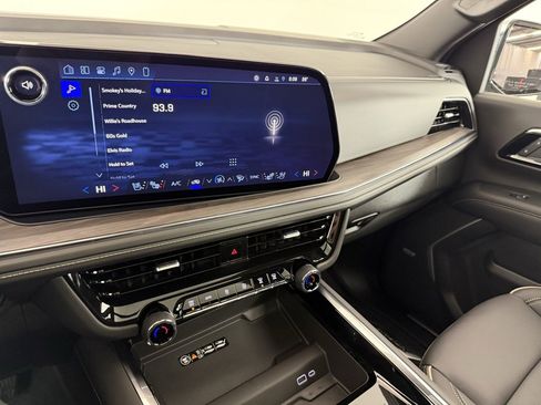 Used 2026 Chevrolet Tahoe Premier w/ Sun And Tow Package image 26