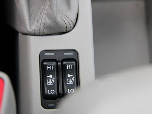 Used 2012 Subaru Forester 2.5X Premium w/ All-Weather Pkg image 23