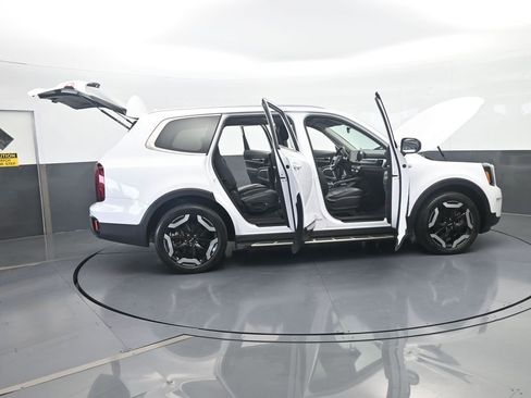 Used 2024 Kia Telluride S w/ S Sunroof Package FWD image 75