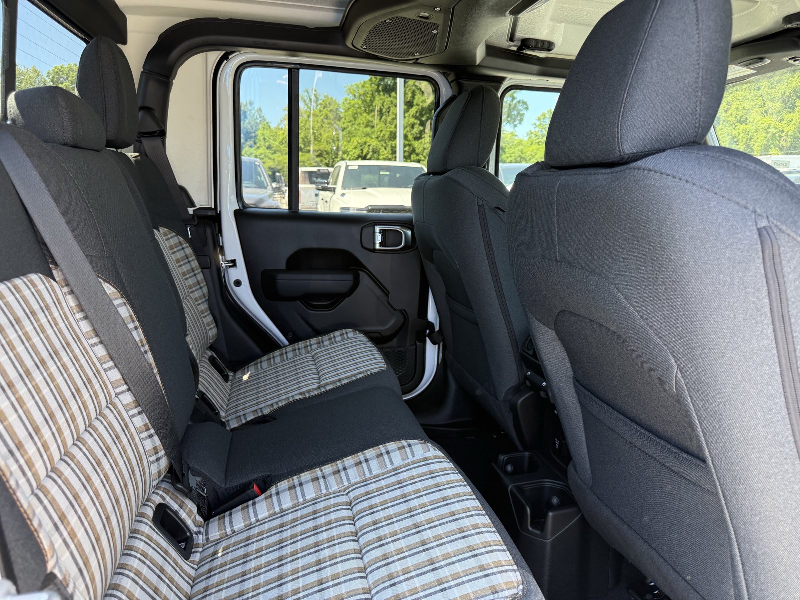 New 2026 Jeep Gladiator Sport AWD/4WD image 12
