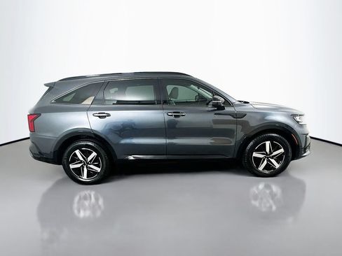 Used 2023 Kia Sorento S w/ Panoramic Sunroof Package FWD image 4
