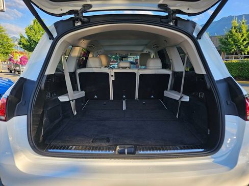 Used 2022 Mercedes-Benz GLS 450 4MATIC image 13