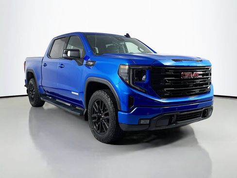 Used 2024 GMC Sierra 1500 Elevation w/ Elevation Premium Package AWD/4WD image 3