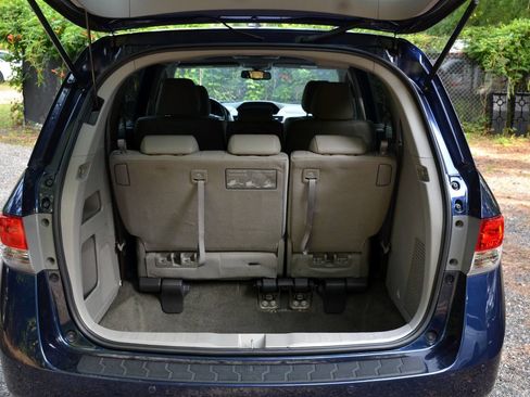 Used 2015 Honda Odyssey Touring image 12