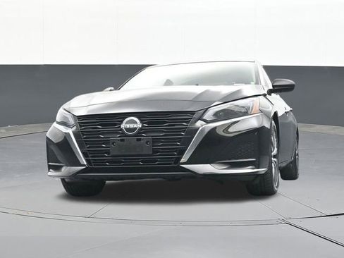 Used 2024 Nissan Altima 2.5 SV image 55