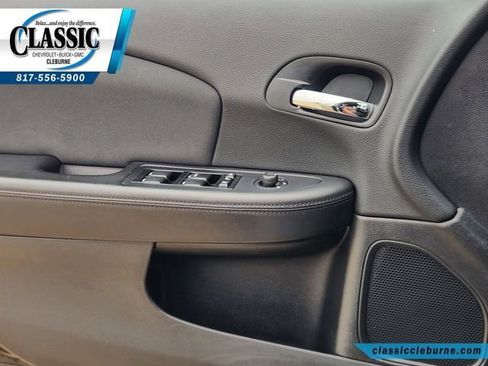 Used 2012 Chrysler 200 Touring FWD image 24