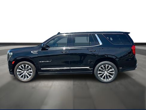 Used 2021 GMC Yukon Denali w/ Denali Premium Package image 5