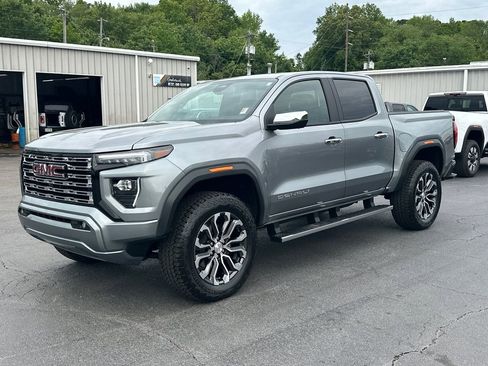 Used 2026 GMC Canyon Denali AWD/4WD image 2