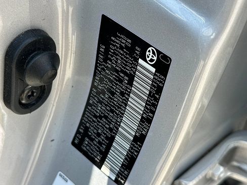Certified 2024 Toyota Corolla SE FWD image 29