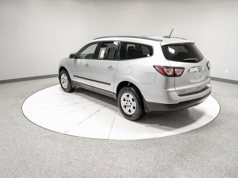 Used 2017 Chevrolet Traverse LS AWD/4WD image 33