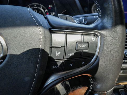 Used 2023 Lexus LS 500 AWD w/ Interior Upgrade Package image 20
