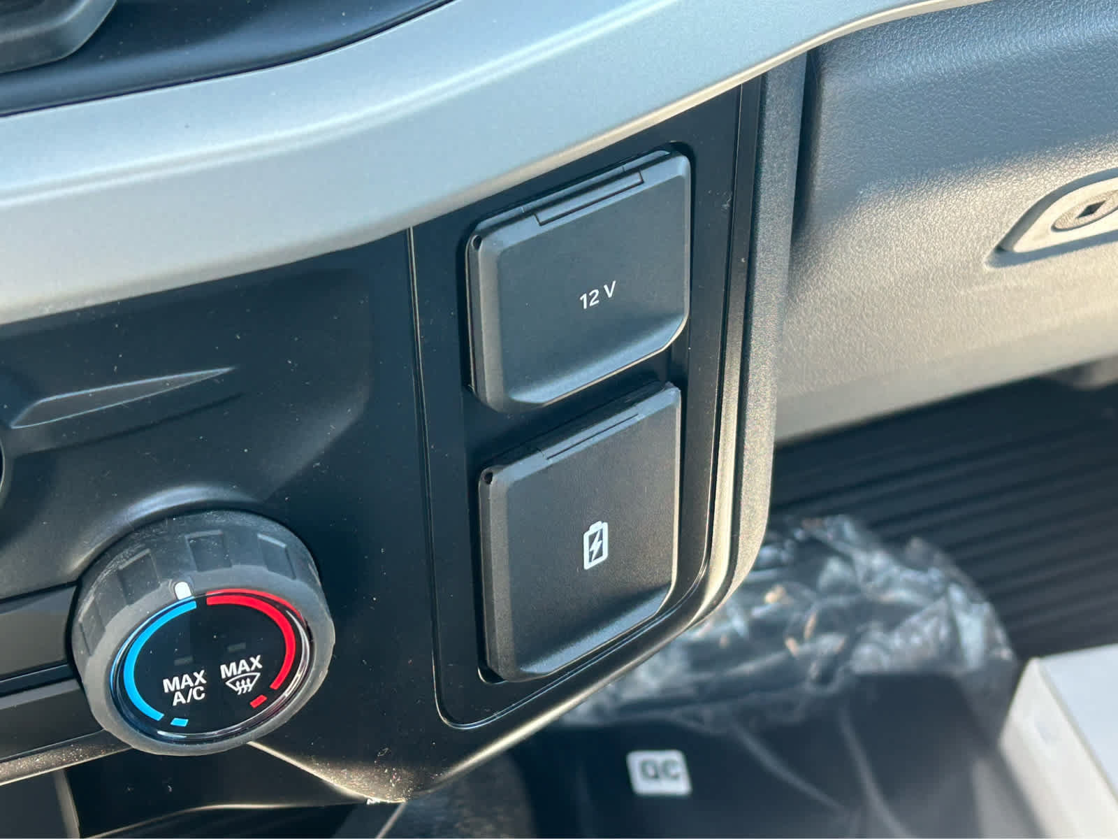 New 2026 Ford F550 4x4 Regular Cab Super Duty image 39