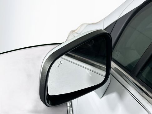 Used 2020 Chevrolet Trax LT w/ Driver Confidence Package image 16