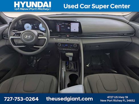 Used 2024 Hyundai Elantra SEL image 15