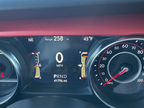 Used 2021 Jeep Wrangler Unlimited Rubicon image 12