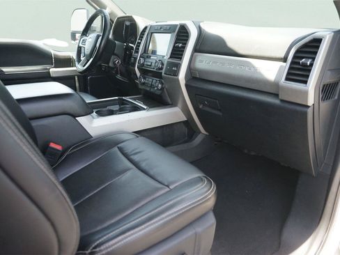 Used 2021 Ford F350 Lariat w/ Lariat Value Package AWD/4WD image 17