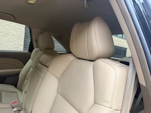 Used 2010 Acura MDX w/ Technology & Entertainment AWD/4WD image 34