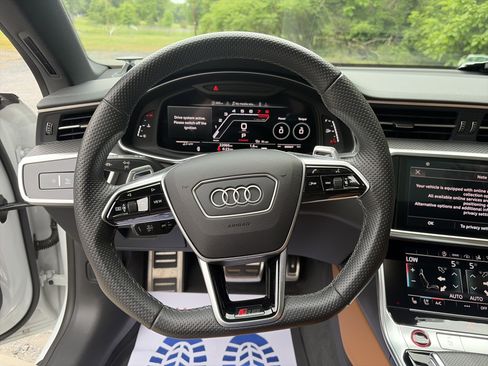 Used 2022 Audi RS 7 Sportback AWD/4WD image 45