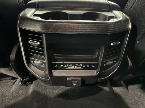 Used 2019 RAM 1500 Limited AWD/4WD image 36