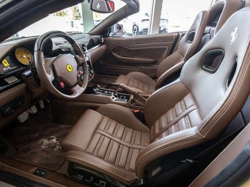 Used 2011 Ferrari 599 SA Aperta image 4