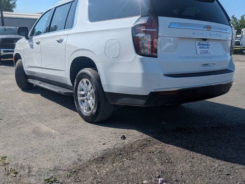 Used 2022 Chevrolet Suburban LS AWD/4WD image 4