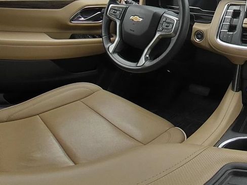 Used 2023 Chevrolet Tahoe Premier AWD/4WD image 26