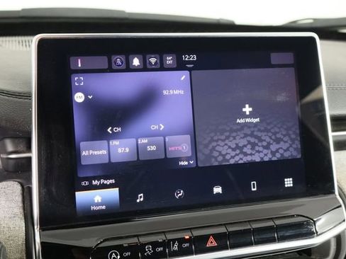 Used 2024 Jeep Compass Latitude image 30