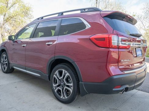 Used 2023 Subaru Ascent Touring AWD/4WD image 4