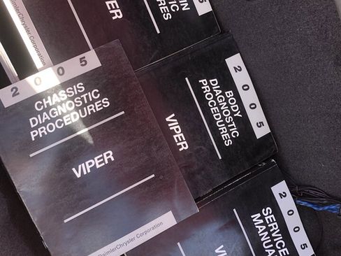 Used 2005 Dodge Viper SRT-10 image 22