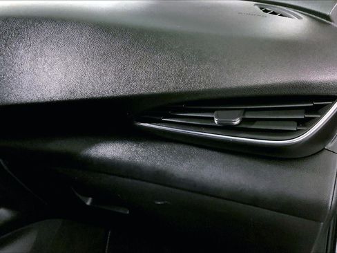 Used 2023 Buick Envision Essence image 16