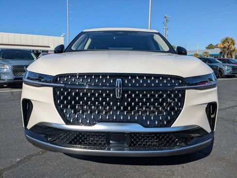 New 2026 Lincoln Nautilus Premier w/ Equipment Group 102A AWD/4WD image 9