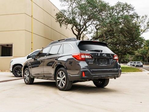 Used 2019 Subaru Outback 3.6R Limited image 4