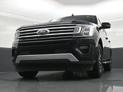 Used 2020 Ford Expedition XLT w/ Equipment Group 201A RWD image 30