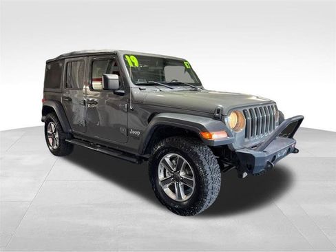 Used 2019 Jeep Wrangler Unlimited Sport S AWD/4WD image 3