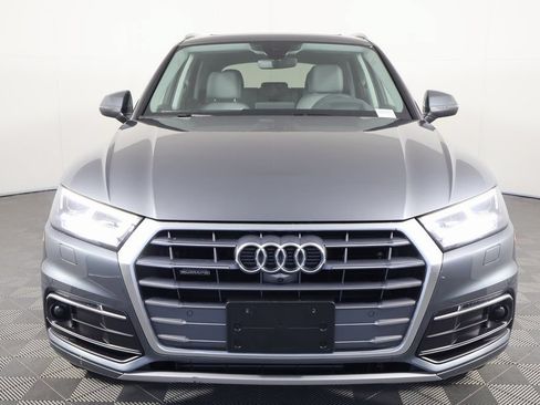 Used 2019 Audi Q5 Prestige w/ Prestige Package AWD/4WD image 2