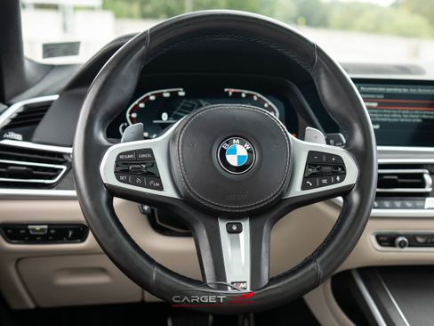 Used 2021 BMW X7 xDrive40i w/ M Sport Package AWD/4WD image 25