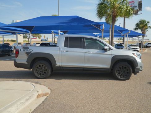 Used 2023 Honda Ridgeline RTL-E image 4