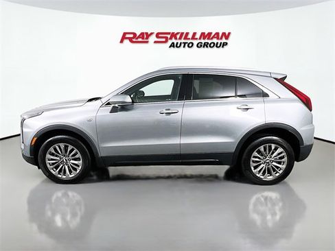 Used 2024 Cadillac XT4 Premium Luxury image 4