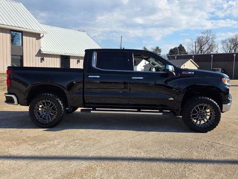 Used 2022 Chevrolet Silverado 1500 LTZ w/ LTZ Premium Package image 24
