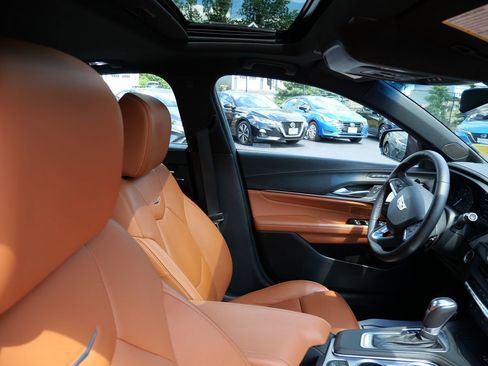 Used 2020 Cadillac CT4 Premium Luxury AWD/4WD image 28