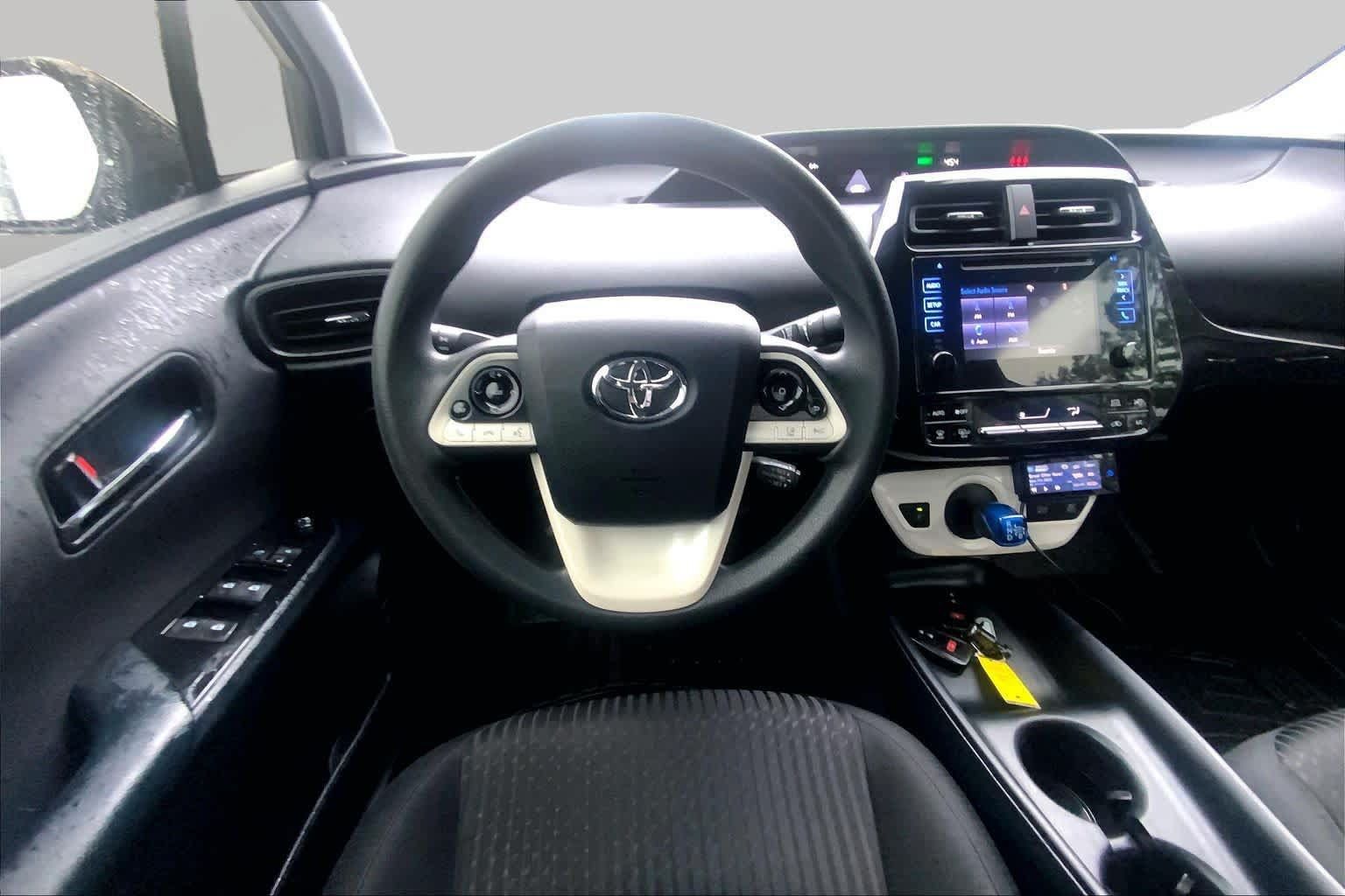 Used 2017 Toyota Prius Two FWD image 6
