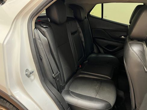 Used 2020 Buick Encore Preferred FWD image 33
