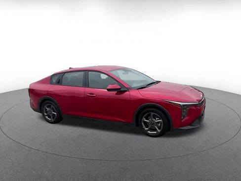 Used 2025 Kia K4 FWD image 2