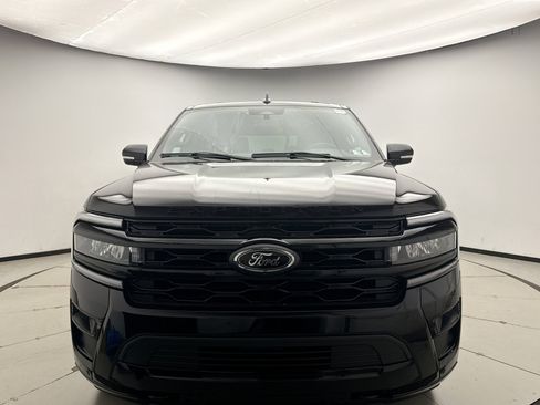 Used 2022 Ford Expedition Max Limited AWD/4WD image 5