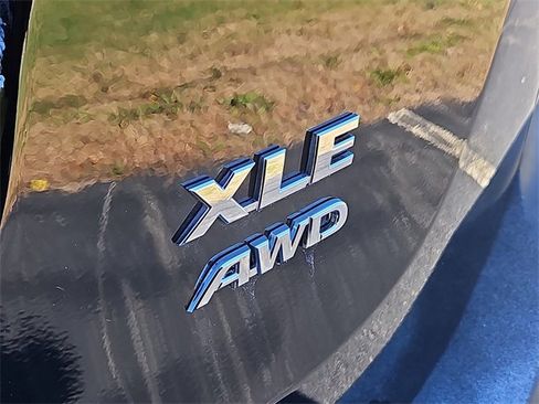 Used 2014 Toyota RAV4 XLE image 12