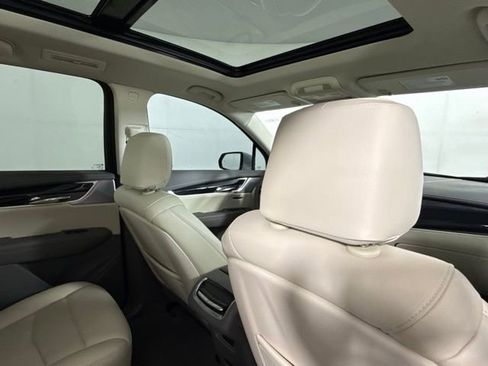 Certified 2024 Cadillac XT6 Premium Luxury w/ Technology Package FWD image 29