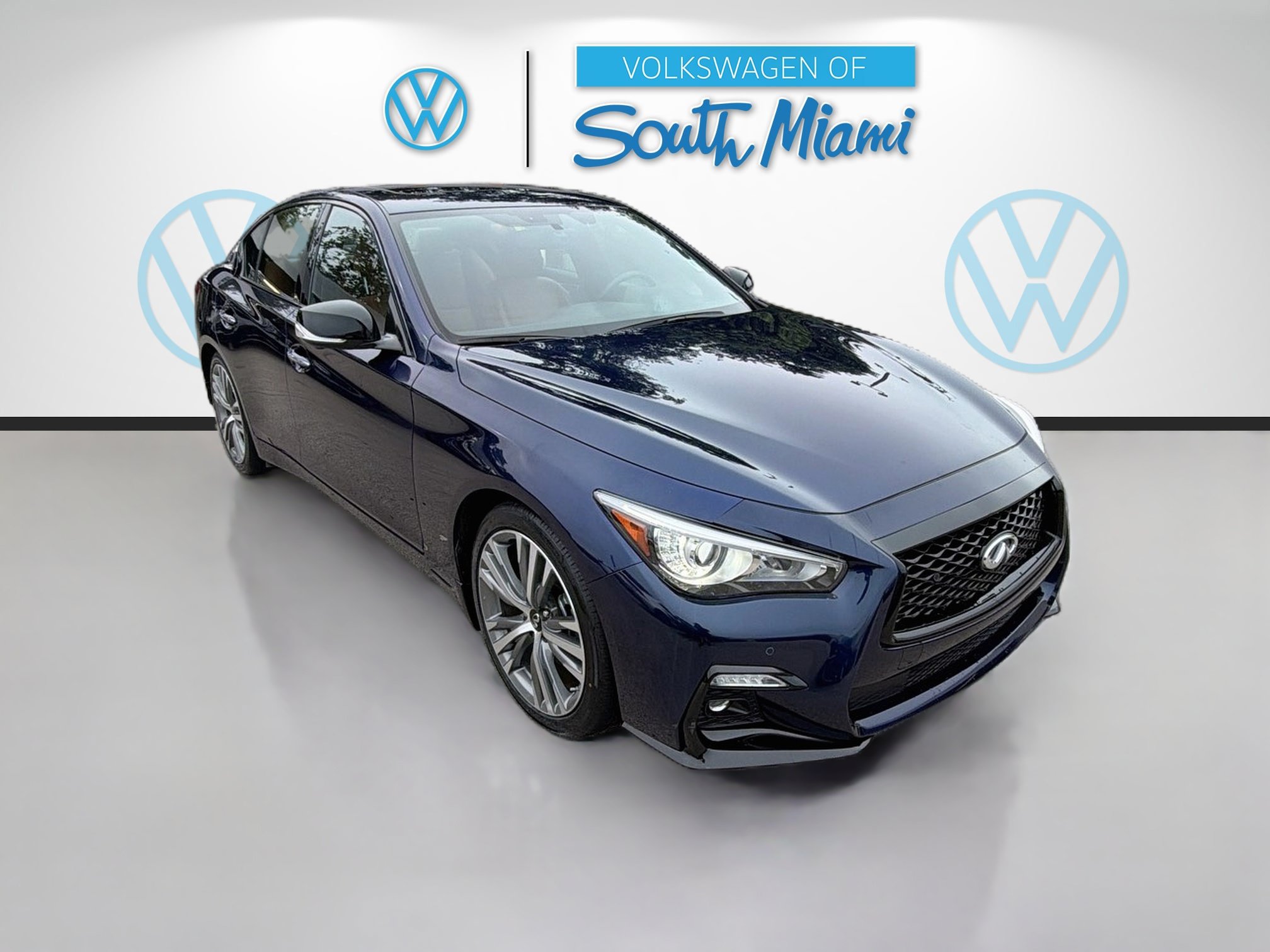 Used 2023 INFINITI Q50 Sensory RWD image 1