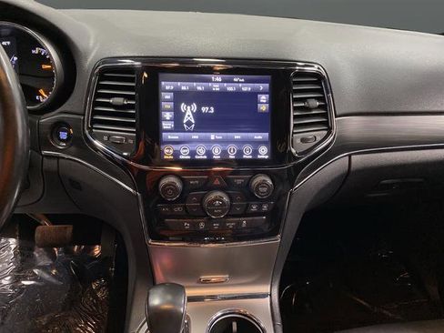 Used 2021 Jeep Grand Cherokee Limited w/ Trailer Tow Group IV image 9