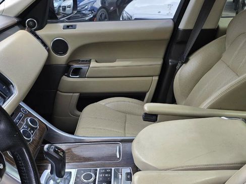 Used 2014 Land Rover Range Rover Sport HSE image 19